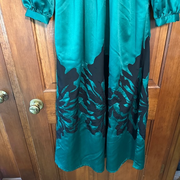 NEW Anthropologie Nikasha Emerald Applique Satin Dress size S - Picture 6 of 13
